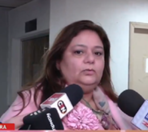 Concejala apoya intervención fiscal y sugiere renuncia del intendente - Paraguay.com