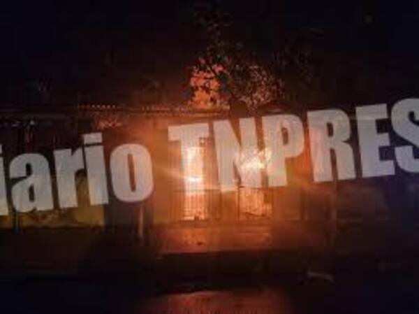 Se incendia totalmente una vivienda en Bo. 23 de octubre – Diario TNPRESS