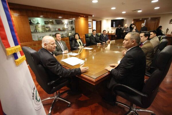 La Corte y el Ministerio de la Defensa Pública implementarán agenda digital - ADN Digital