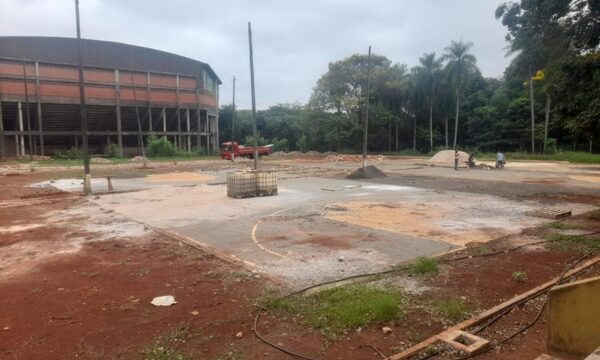Obra inconclusa ya fue pagada y está terminada «en los papeles»