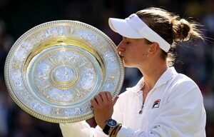 Versus / Krejcikova renace en Wimbledon y gana su segundo título de Grand Slam