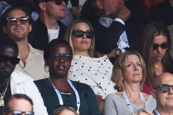 Margot Robbie mostró su pancita en Wimbledon - Gente - ABC Color