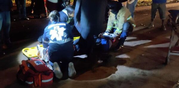 Choque de motocicletas en el barrio Obrero deja a menor herido