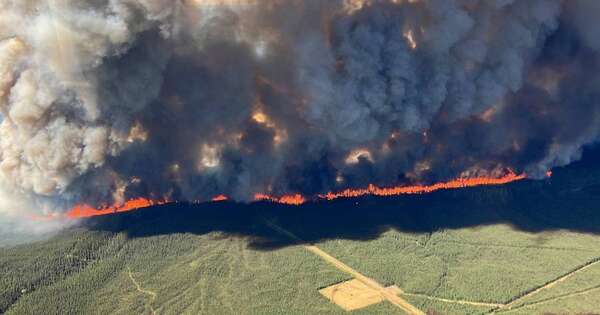 Diario HOY | Evacuan a más de 9.000 personas en el noreste de Canadá por incendio forestal