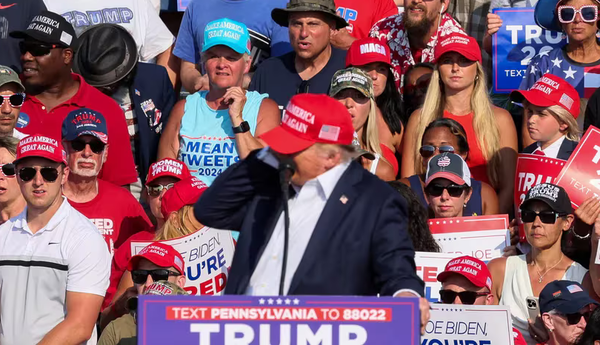 Intentan asesinar a Donald Trump durante acto de campaña