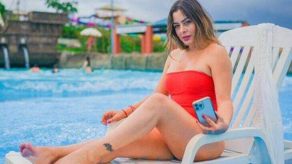 A Larissa Riquelme la trataron de “vieja” y ella salió a responder