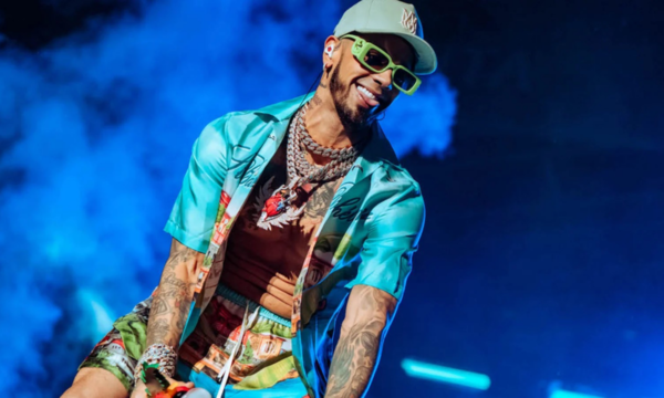 [VIDEO] El escándalo de Anuel AA: abucheos, una hora de retraso y solo ocho minutos de show