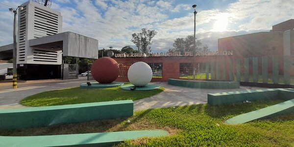 Advierten sobre falsas ofertas académicas en redes sociales