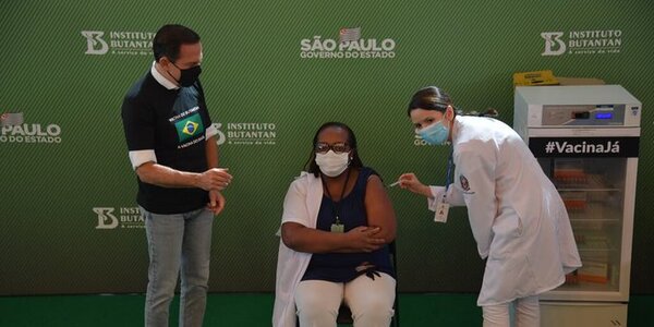“Estamos expectantes de lo que ocurren con las vacunas en Brasil y Argentina”, dice titular del PAI