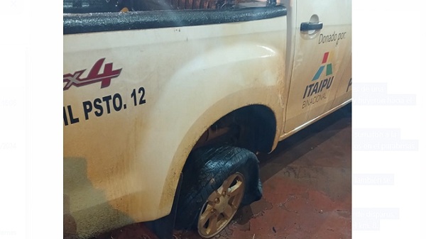 Patrullera atacada a tiros durante persecución en CDE - Noticias Paraguay