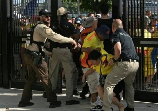 (VIDEO). Colombianos causan incidentes en el ingreso al estadio donde se jugará la final de la Copa América
