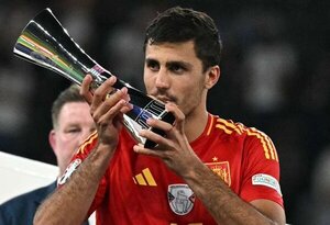 El español Rodri fue elegido como el mejor jugador de la Eurocopa