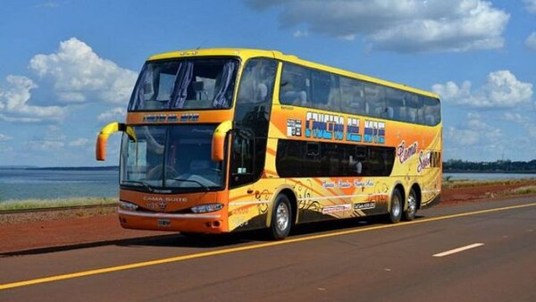 80 pasajeros de un ómnibus con destino a Asunción quedan varados en Argentina