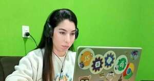 La Nación / Joven desarrolladora del Este se supera mediante cursos cortos