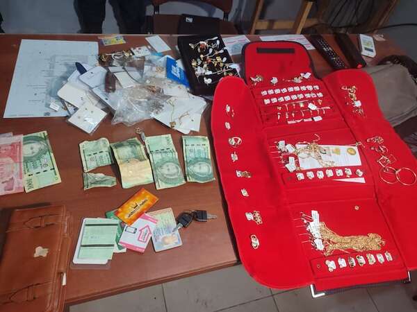 Detención y recuperación de joyas robadas en el barrio Republicano de Asunción - Policiales - ABC Color