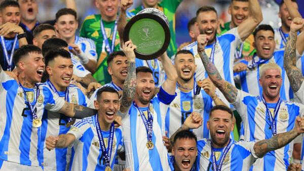 Últimos pelotazos de una Copa intensa, histórica y polémica