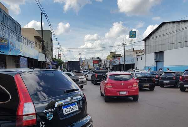 Vacaciones de invierno en Brasil genera gran movimiento comercial en la frontera - Radio Imperio 106.7 FM