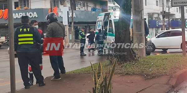 MUJER RESULTÓ CON LESIONES TRAS COLISIÓN EN ENCARNACIÓN - Itapúa Noticias