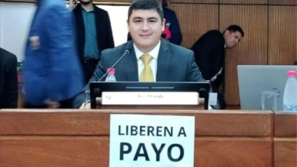 Nueva fuga: Senador José Oviedo abandonó el partido de Payo Cubas