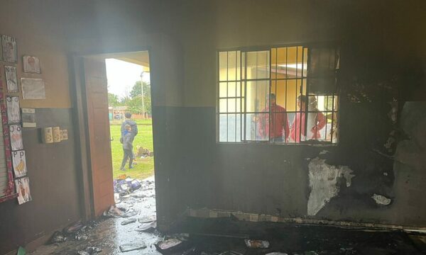 Quemaron un aula de escuela de Minga Guazú