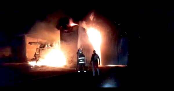 Diario HOY | Familia de 8 miembros dormìa, cuando se desatò el incendio: dos niños fallecieron
