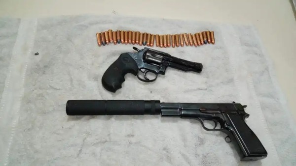 Incautaron armas de fuego en la celda de un miembro del PCC - Portal Digital Cáritas Universidad Católica