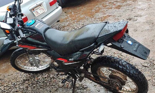 Recuperan motocicleta hurtada en Coronel Oviedo – Prensa 5