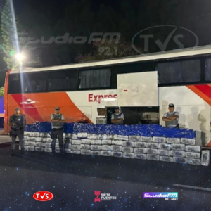 ÓMNIBUS PARAGUAYO CAE EN BRASIL CON 1.500 KILOS DE MARIHUANA OCULTA EN DOBLE FONDO - TVS