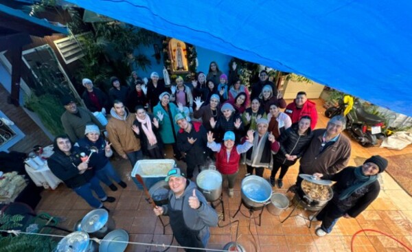 Distribuyeron 500 marmitas en el Hospital Regional de Ciudad del Este