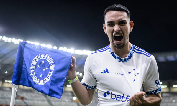 Fabrizio Peralta fue presentado en Cruzeiro
