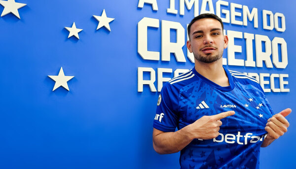Versus / Cruzeiro presentó de manera oficial a Fabrizio Peralta