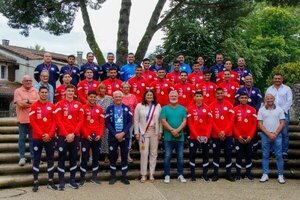 Versus / Ya con Balbuena y Fernández, la Albirroja Sub 23 fue homenajeada en Francia