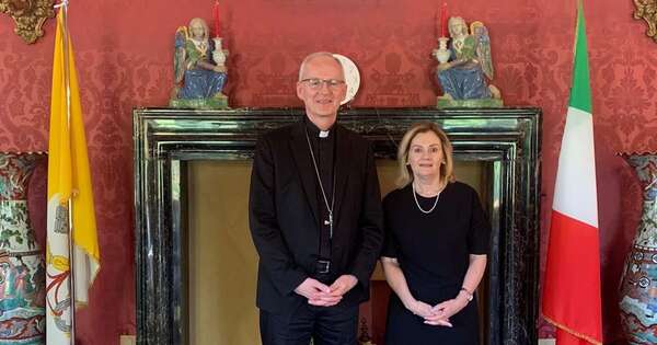 La Nación / Embajadora en Italia visita de cortesía al nuncio apostólico Petar Rajic
