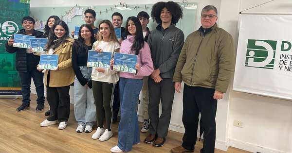 La Nación / Estudiantes de Harvard fueron facilitares de talleres para secundarios
