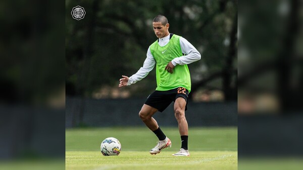 Pedro Zarza: De jugar con pelota de medias a debutar en amistoso contra River