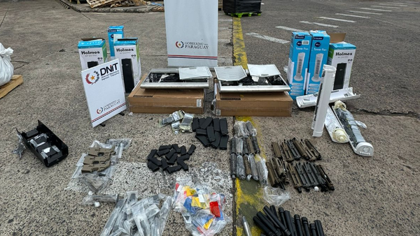 Hallan partes de armas de grueso calibre en encomiendas del Aeropuerto Silvio Pettirossi