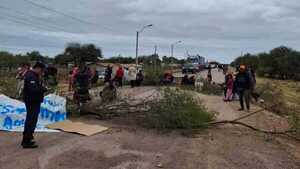 Comunidades del Bajo Chaco cierran ruta por falta de agua potable