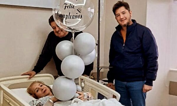 El tierno momento de Ana María, compartiendo su cumple con el “Pionero” y su hijo Junior