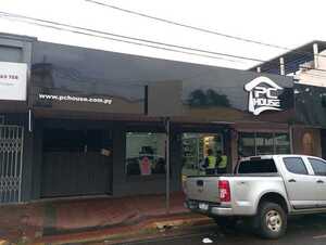 HURTARON VARIOS OBJETOS DE LOCAL EN PLENO CENTRO DE ENCARNACIÓN - Itapúa Noticias