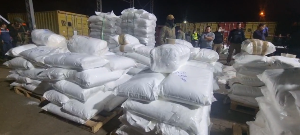 Aumentan a 4 toneladas de cocaína ocultas entre bolsas de azúcar en puerto Caacupemí - Megacadena - Diario Digital