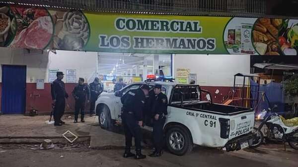 Violento asalto tipo comando en el mercado municipal de Limpio - Policiales - ABC Color