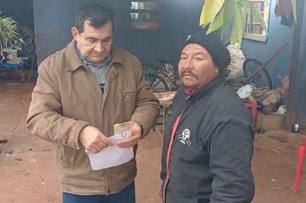 Un Homenaje Merecido: Reconociendo la Dedicación y Honestidad de un Reciclador de Pedro Juan Caballero