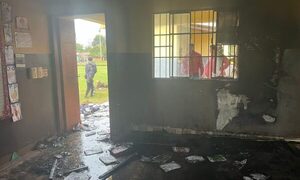 Se incendia el aula de una escuela en Minga Guazú y padres presumen que fue provocado – Diario TNPRESS