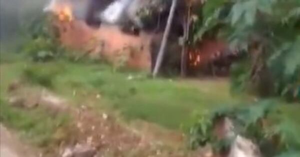 La Nación / Hombre murió en medio del incendio de su vivienda en MRA