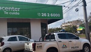 Solitario delincuente asalta farmacia