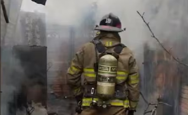 Abuelito muere calcinado en su casa, tras voraz incendio - Noticiero Paraguay