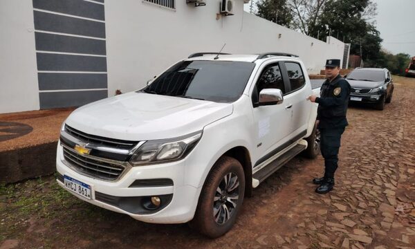 Hallan camioneta utilizada en asalto a transportadora