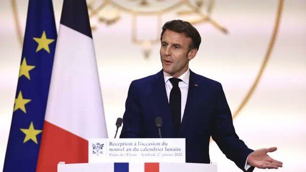 El gobierno de Macron renuncia este martes y la izquierda radical se retiró de las negociaciones para premier
