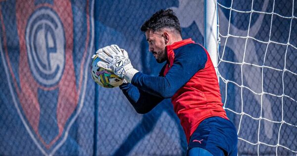 Versus / Se hizo notar: Así fueron las grandes tapadas de Alexis Martin ante Sol de América