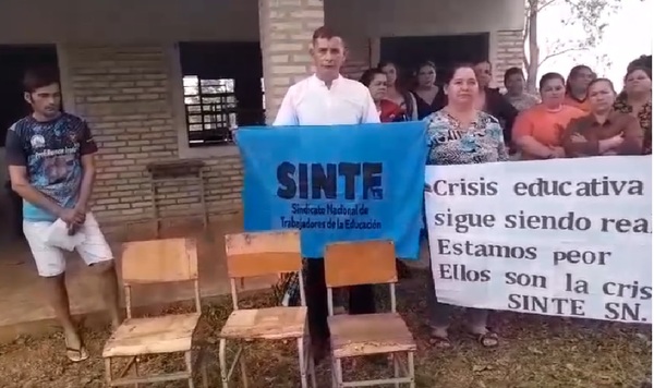 Sindicatos repudian suspensión de concurso de oposición del MEC por filtración de exámenes - OviedoPress